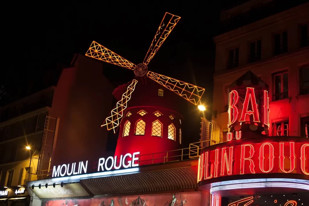 Things To Do In Paris At Night